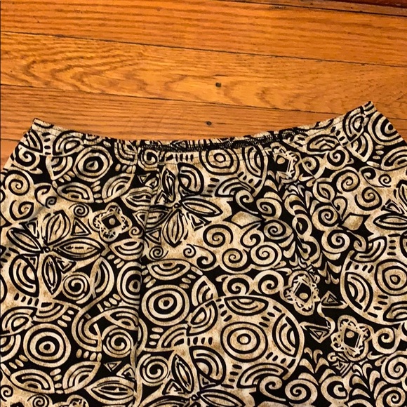 Lindor Petite Brown Skirt - Size M - Picture 2 of 6